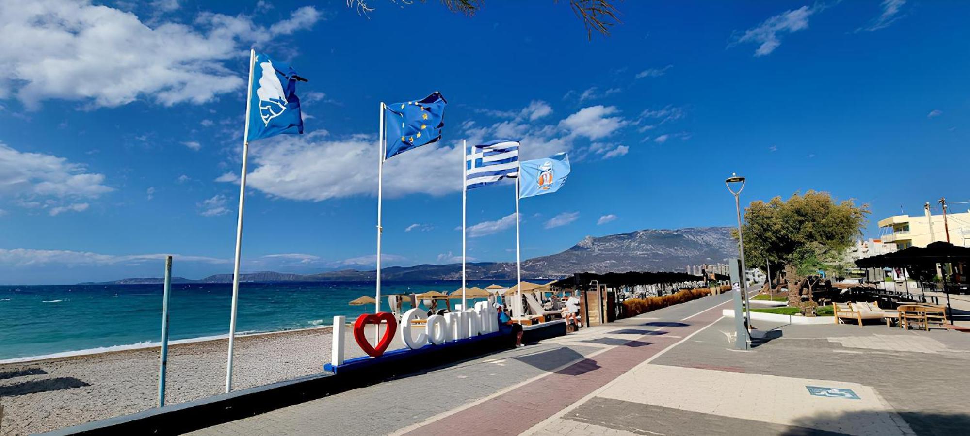 Black & White Seaside House Kalamia Corinth Экстерьер фото